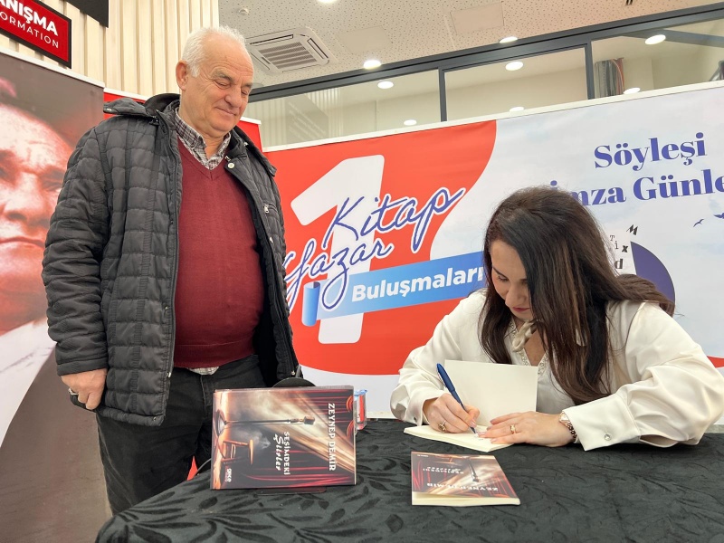 İmza Günü Ve Söyleşi (1)