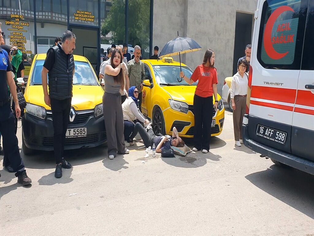 Bursada Eski Nisanlisi Bacagindan Vurmustu Can Guvenligim Yok 29E8Cbf94499
