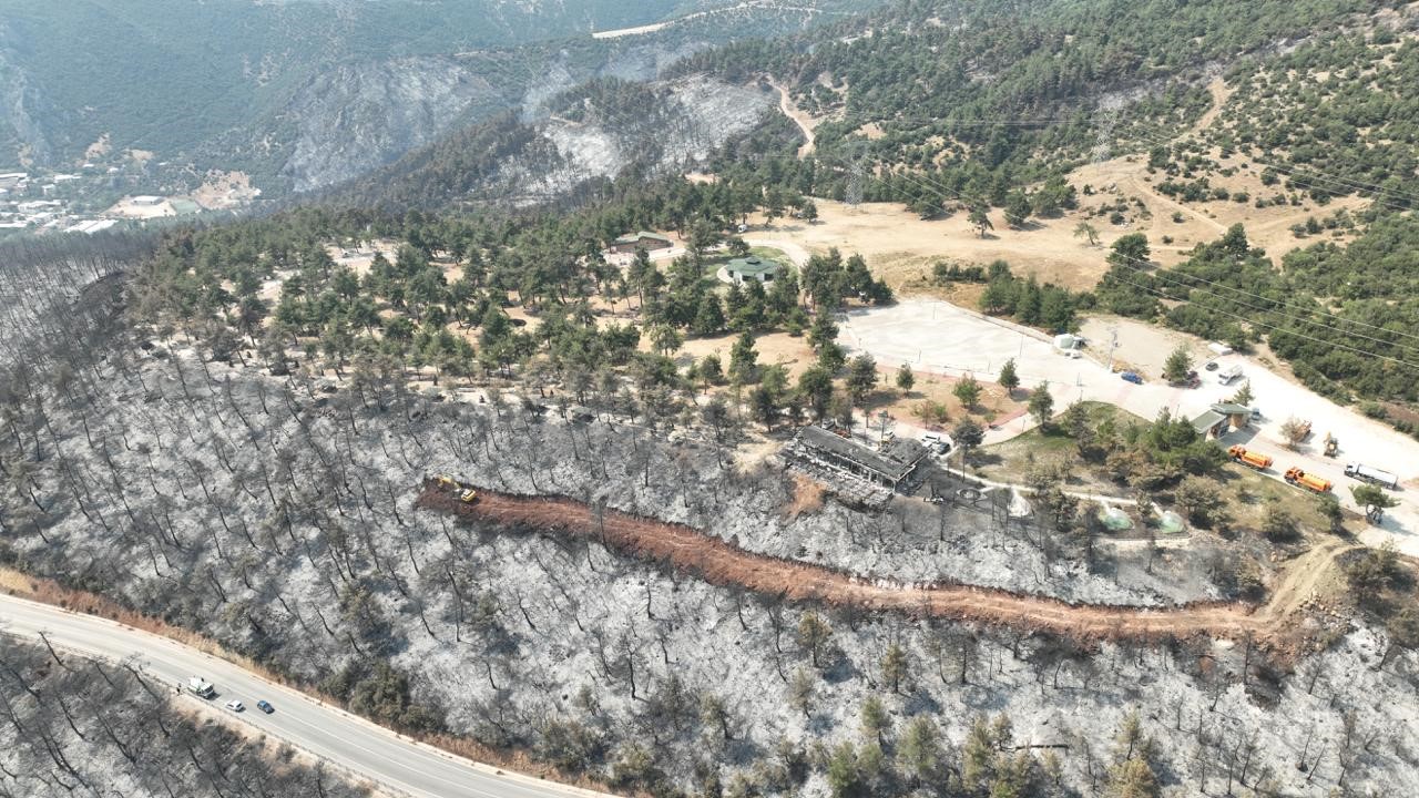 A W506944 02