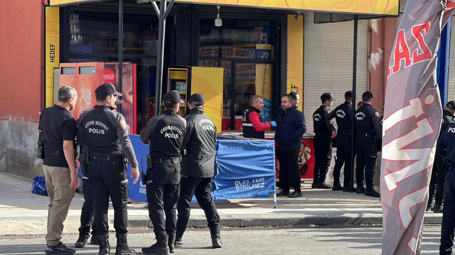 Aw591812 01 693005144F77B