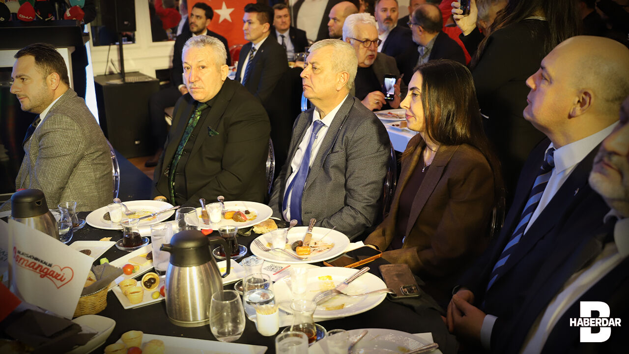 Başkan Erkan Aydın 700 Günlük Hizmet Raporunu Paylaştı (11)