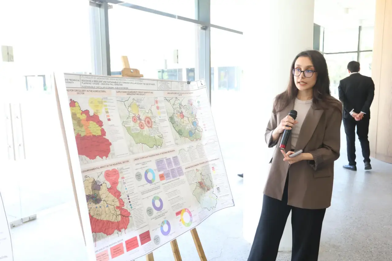 6Fe0F48C902163Ba4Aa379Fb79C579542Fa2D0B0