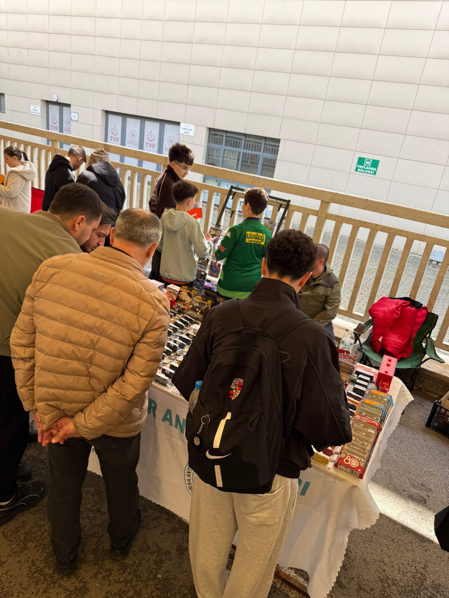 74118974 2C05 4A8E 8287 9Bbcf54231F3