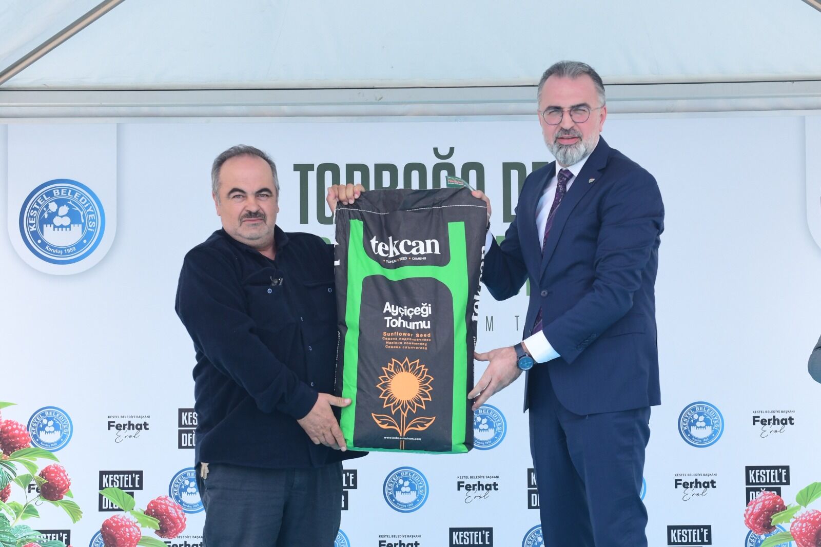 E0Ebc8E1 13E0 40Dc A61A Eec071F9B680