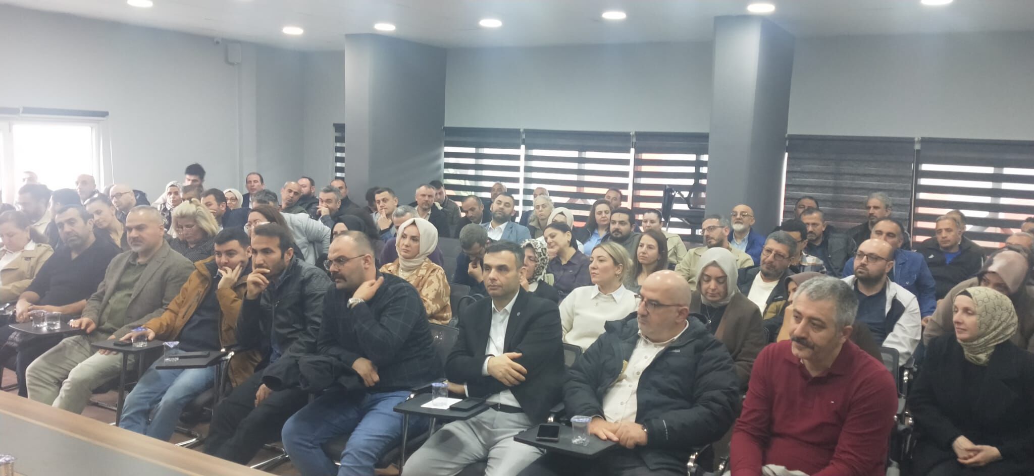 Fad1655E 8Bf6 4684 8Fde 5E1D2801F243