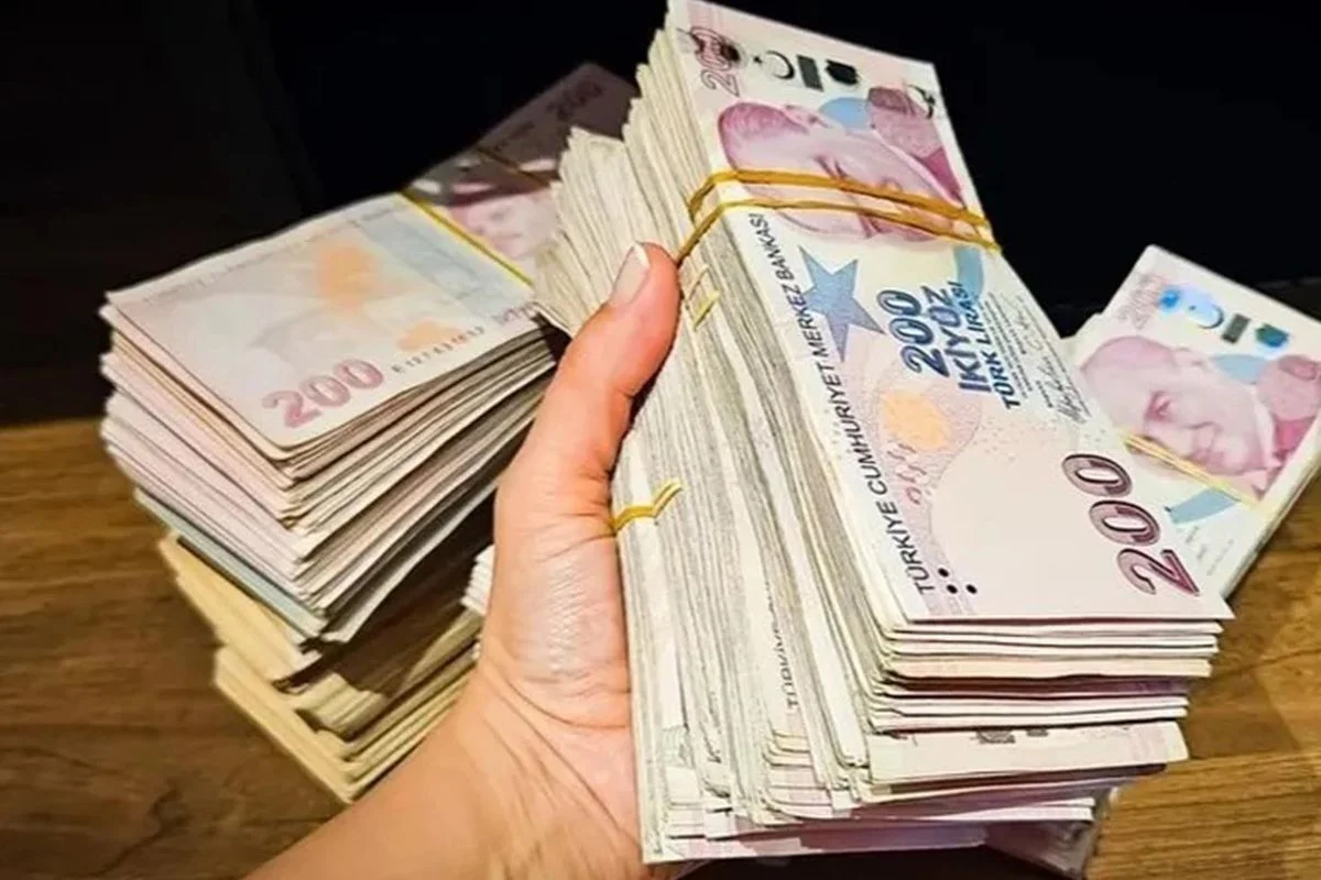 Rekor zam! En düşük maaş 153 bin TL oldu