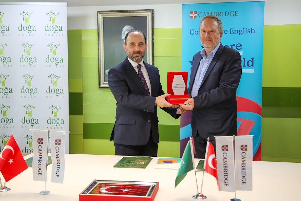 Doğa Koleji, Cambrıdge Englısh Platınum Eğitim Partneri olan Türkiye’deki ilk ve tek eğitim kurumu oldu