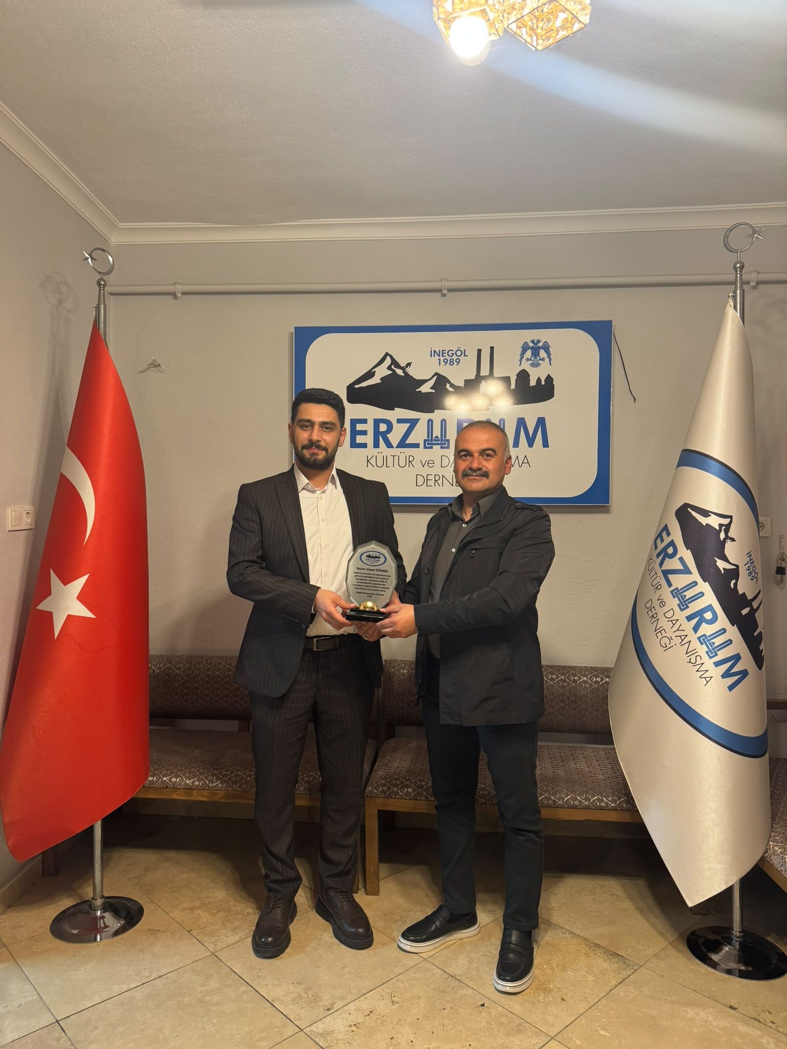 İnegöl Erzurum Derneği’nde Yeni Dönem: Başkan Saltuk Celil Bayrak