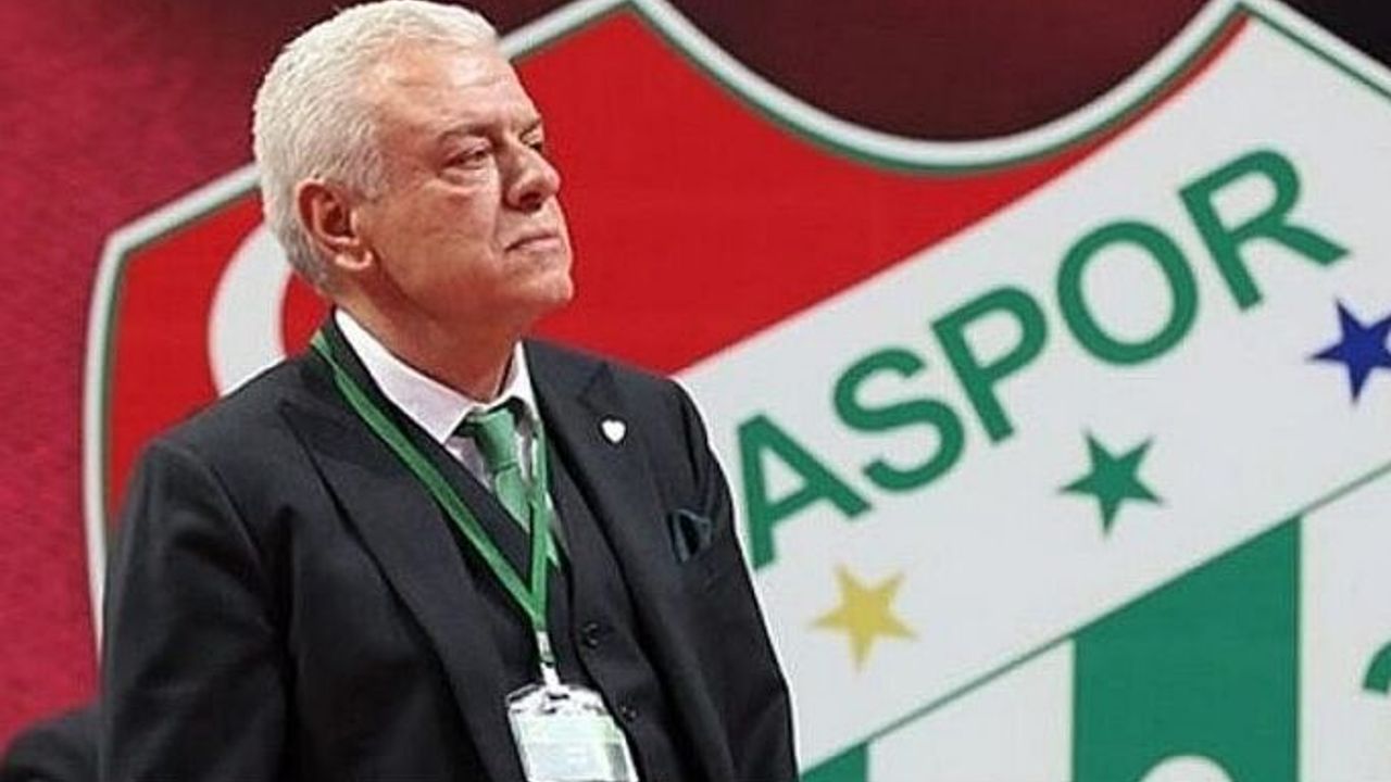 Ali Ay arazilerini üzerine aldıktan sonra ilk istifa geldi