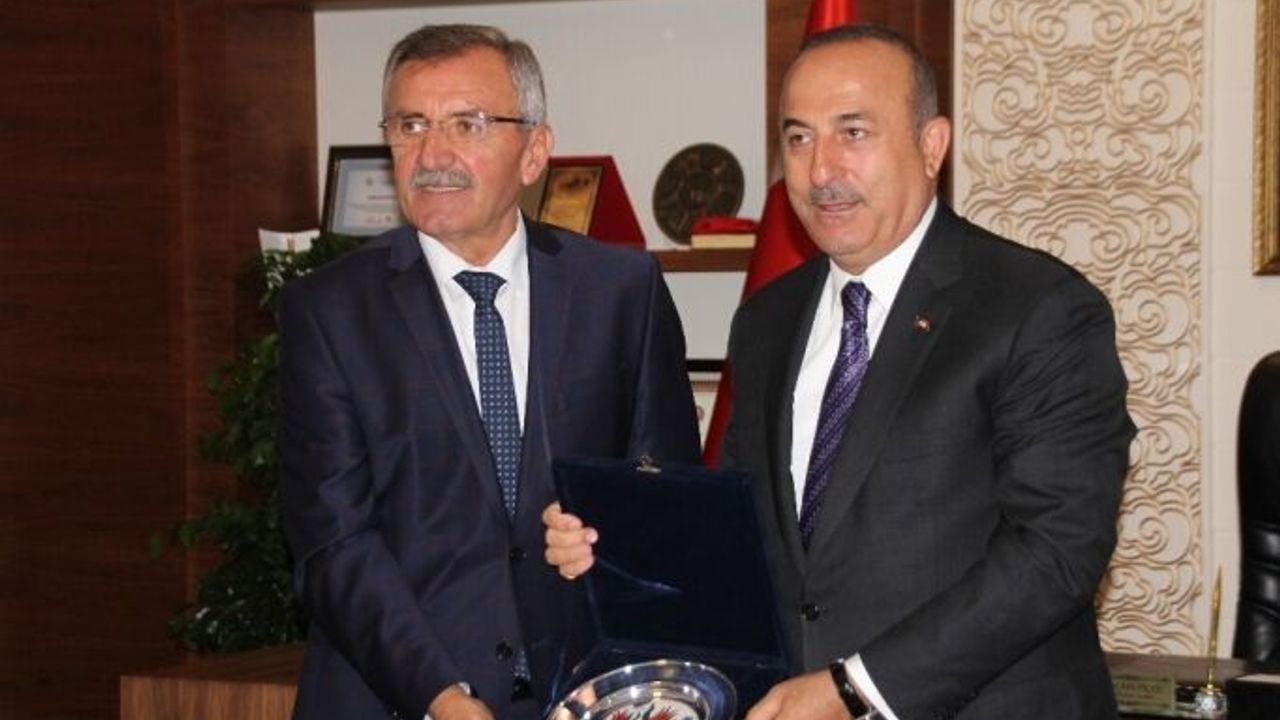Çavuşoğlu: "Oy veren vermeyen herkesi ..."