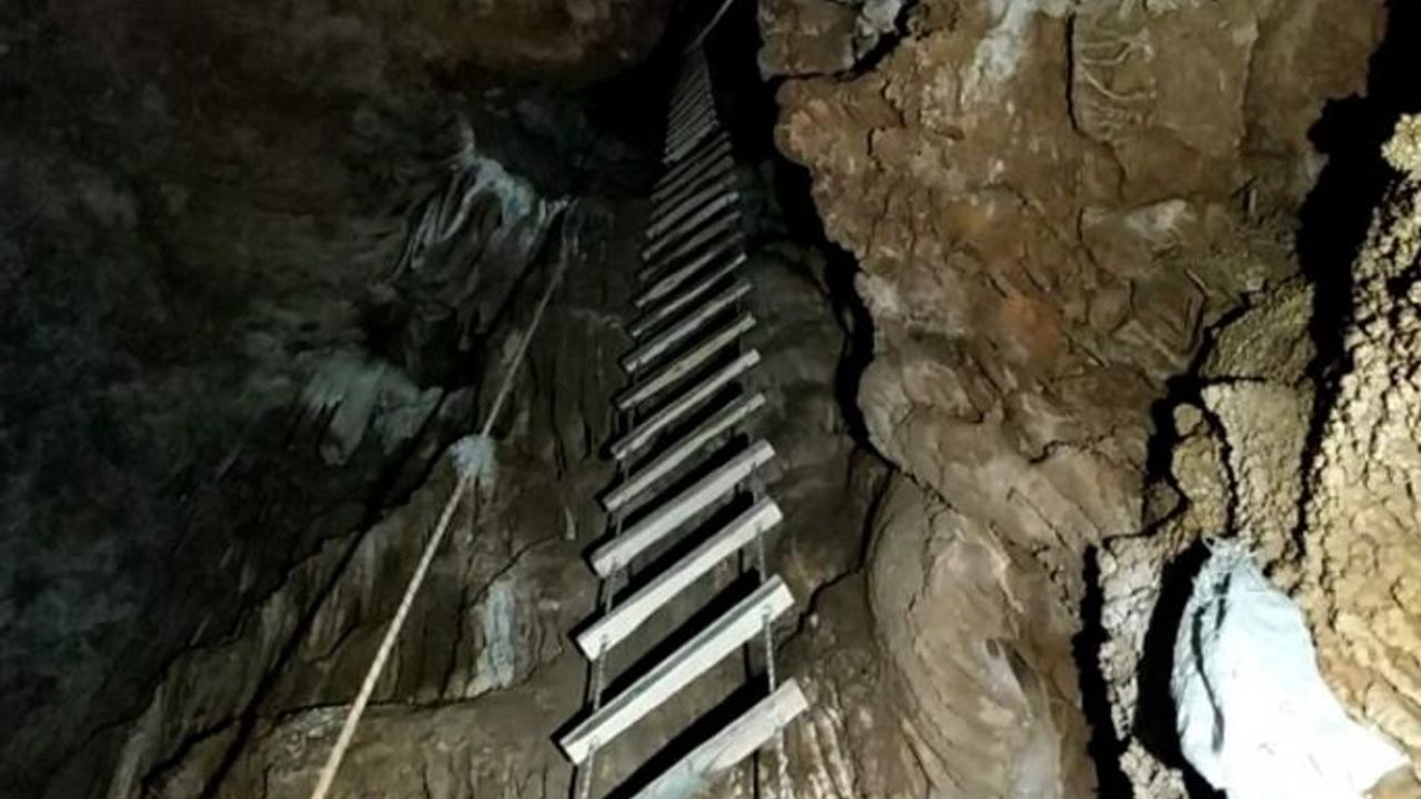 İznik'te tüm ekiplerin seferber olduğu define faciasında mağaranın içi böyle görüntülendi