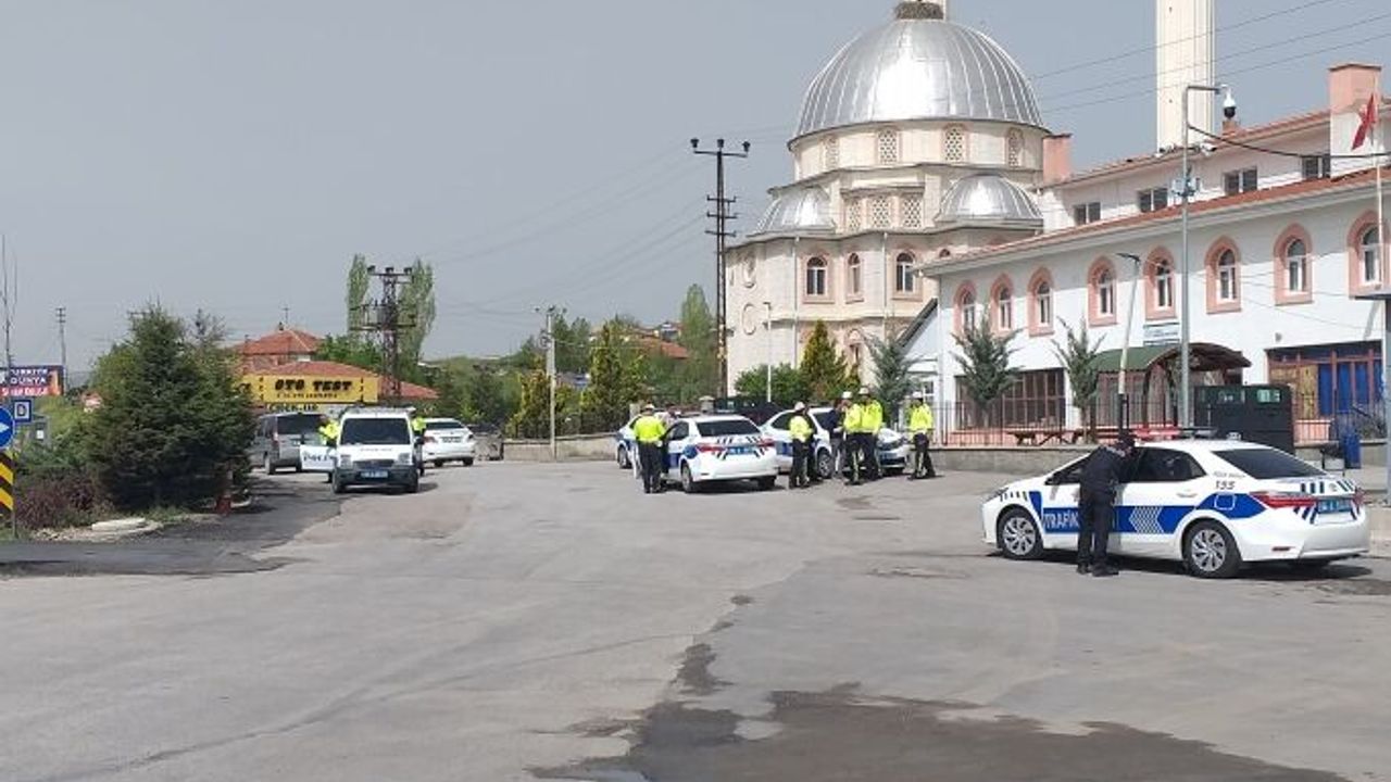 Ankara'da uygulama yapan polis şehit düştü