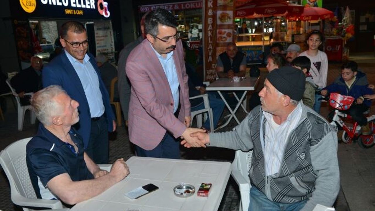 Oktay Yılmaz teravih sonrası Yeşil'deydi