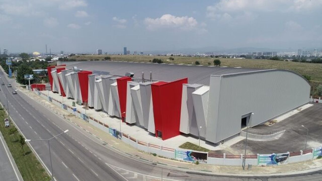 Türkiye'nin en büyük atletizm salonu Osmangazi'de tamamlanıyor
