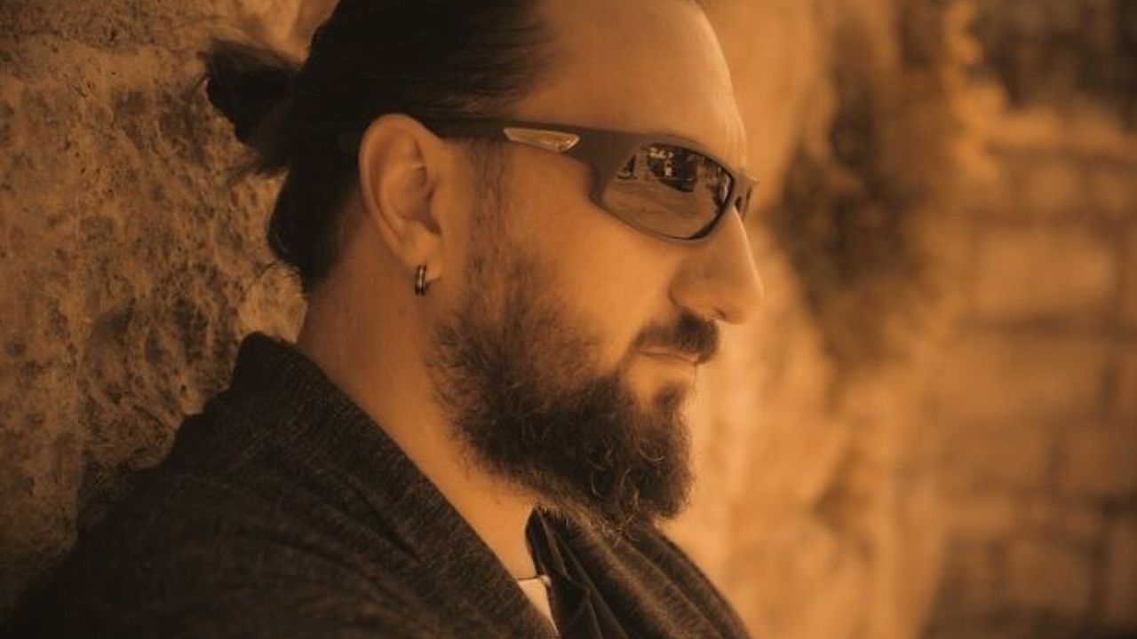 Ali Likoğlu, "Halime Bak" single'ı ile damga vurdu!