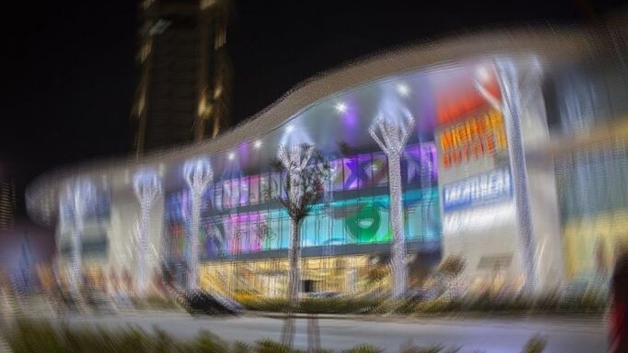 Bursa'da AVM'de taciz skandalı!  Müezzin, kabindeki çıplak kadının...