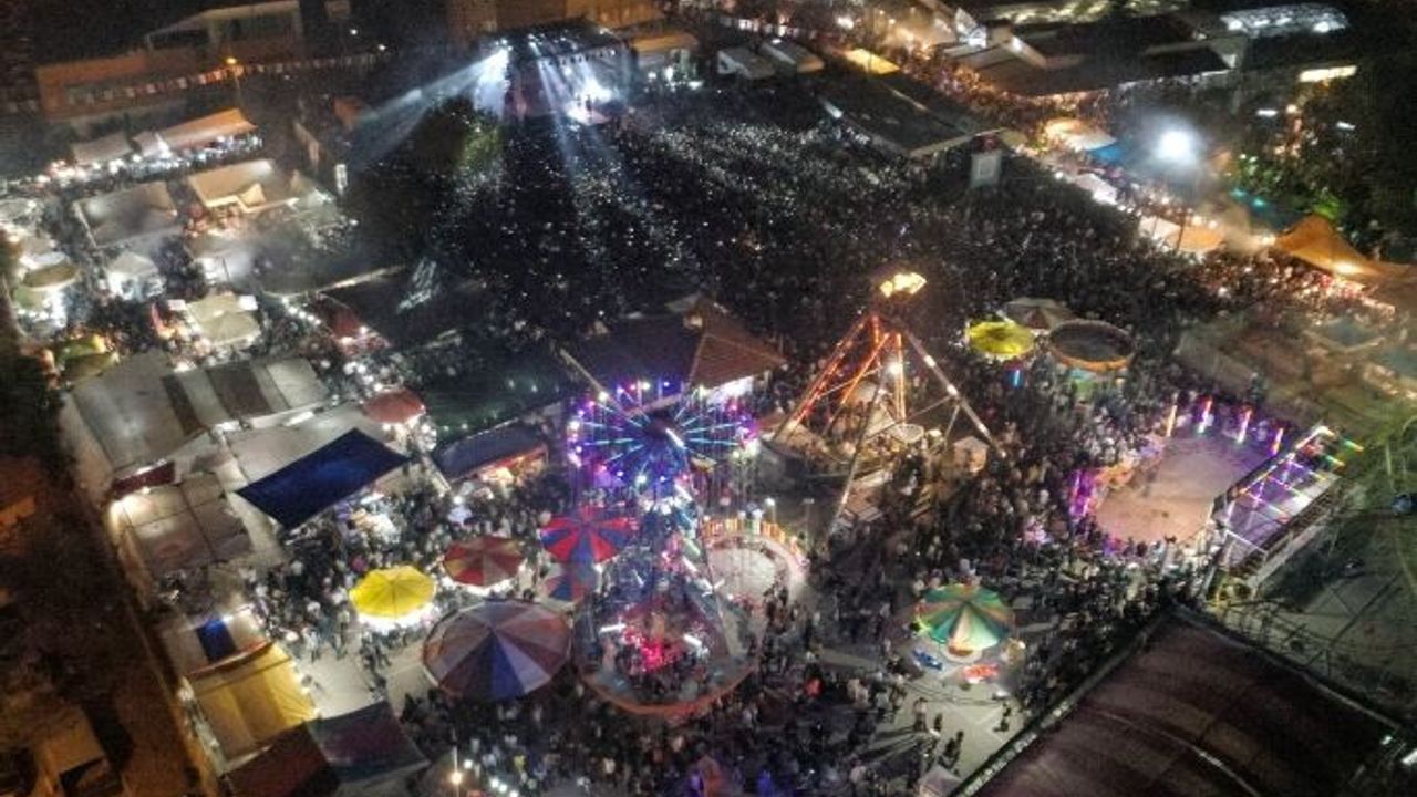 Balkan Panayırı'na Azis damga vurdu!