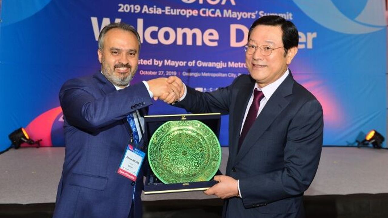 Aktaş, Güney Kore'de akıllı belediyeciliği anlattı
