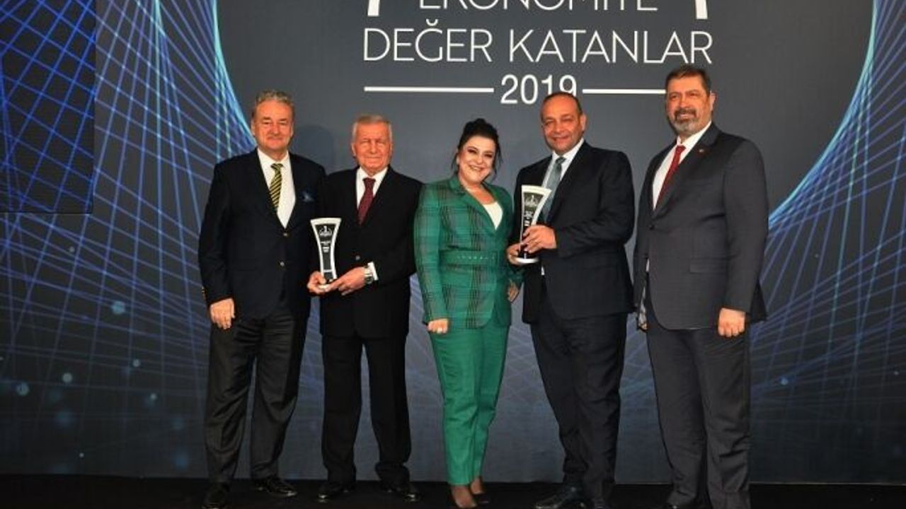 Sektörün lideri Bursa Beton ödülle taçlandırıldı!