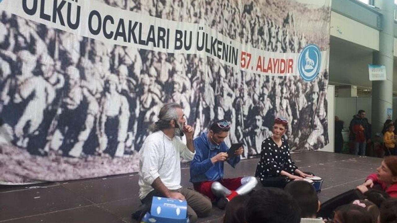 Bursa Ülkü Ocakları’ndan Merinos’ta ücretsiz çocuk şenliği