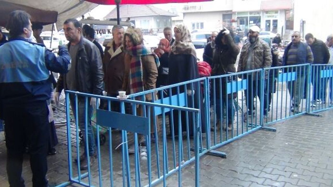 Semt pazarlarında giriş ve çıkışlar ayarlandı