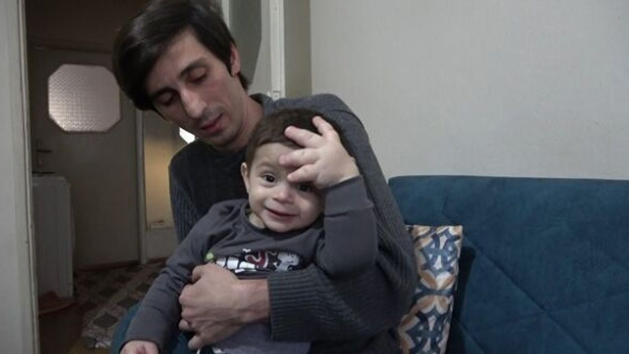 BİR ELİ DEV DİĞERİ KÜÇÜCÜK ÇARESİZ AİLE YARDIM BEKLİYOR