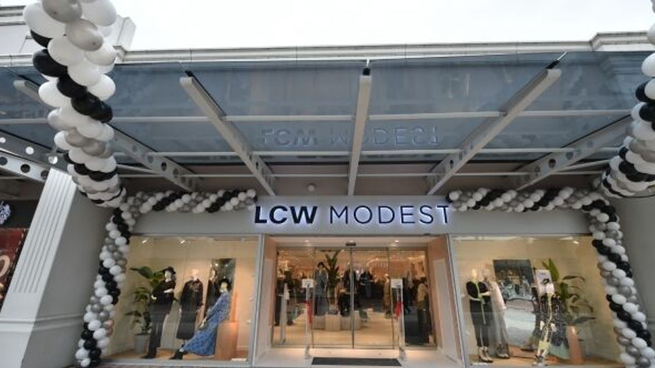 İNEGÖL AVM MARKA KARMASINA LCW MODEST’İ EKLEDİ