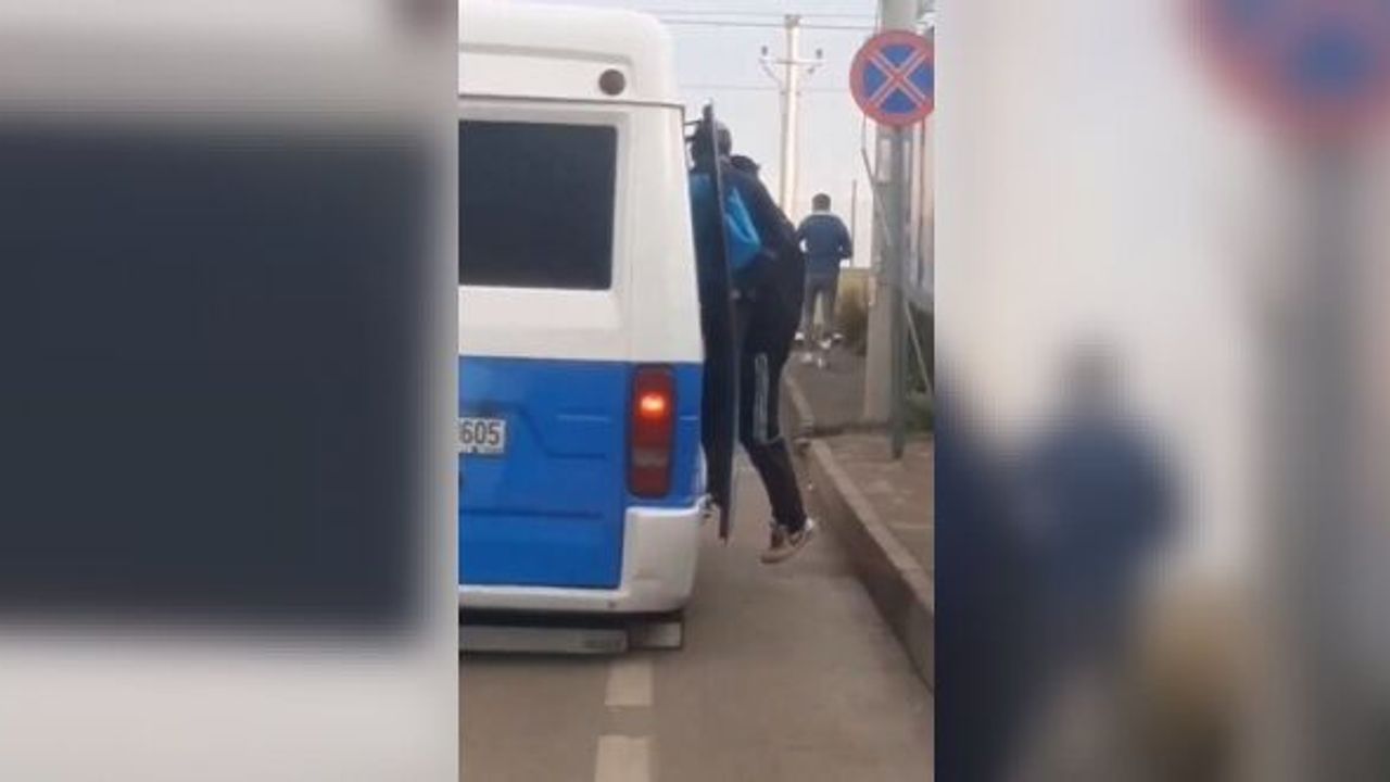KORONAYA KARŞI BİR MİNİBÜS YOLCU