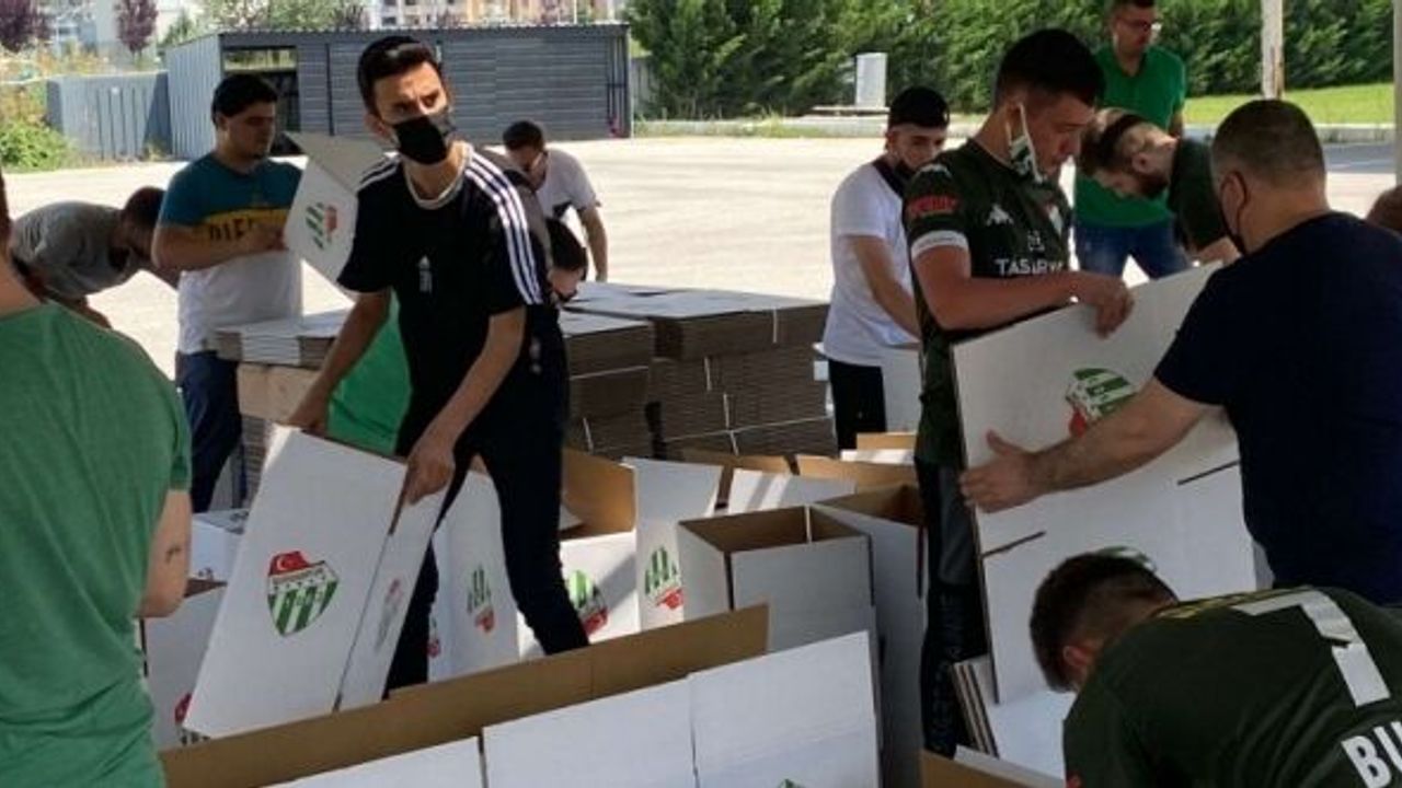 BURSASPOR KULÜBÜ 500 AİLEYE GIDA YARDIMI YAPTI