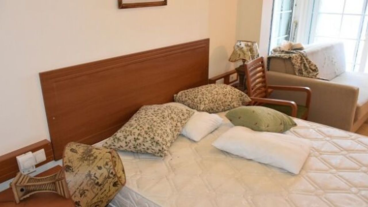 ERDOĞAN'IN KALDIĞI OTELDE O GECENİN İZLERİ KORUNUYOR