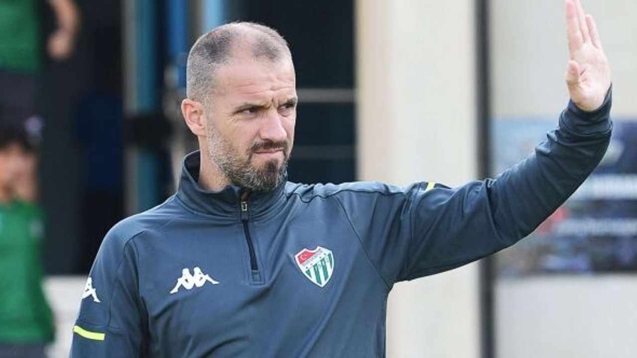 BURSASPOR'DA ŞOK: MUSTAFA ER İLE YOLLAR AYRILDI