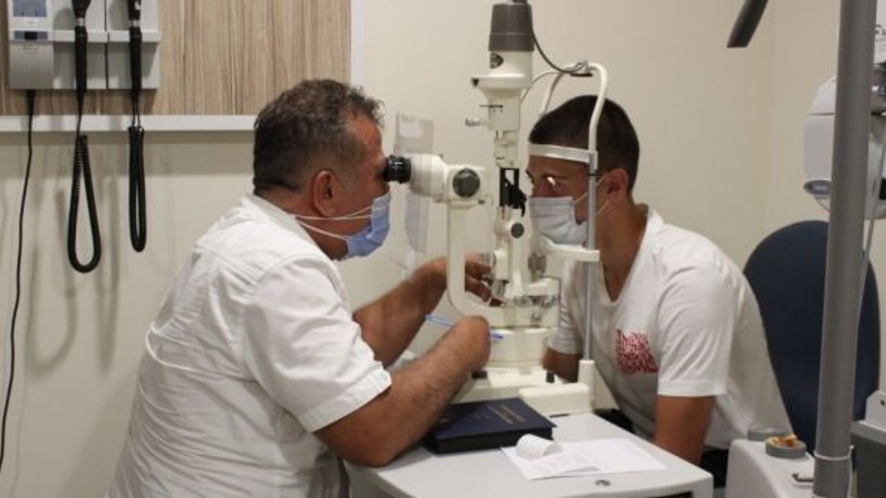 BURSASPORLU FUTBOLCULAR VE TEKNİK HEYET SAĞLIK TESTİNDEN GEÇTİ