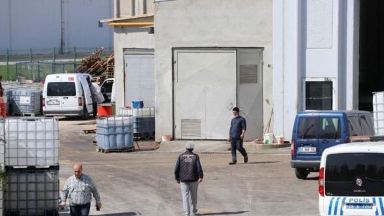 ASİT KUYUSUNA DÜŞTÜLER... Fabrika sahibi ve bir işçinin feci ölümü!