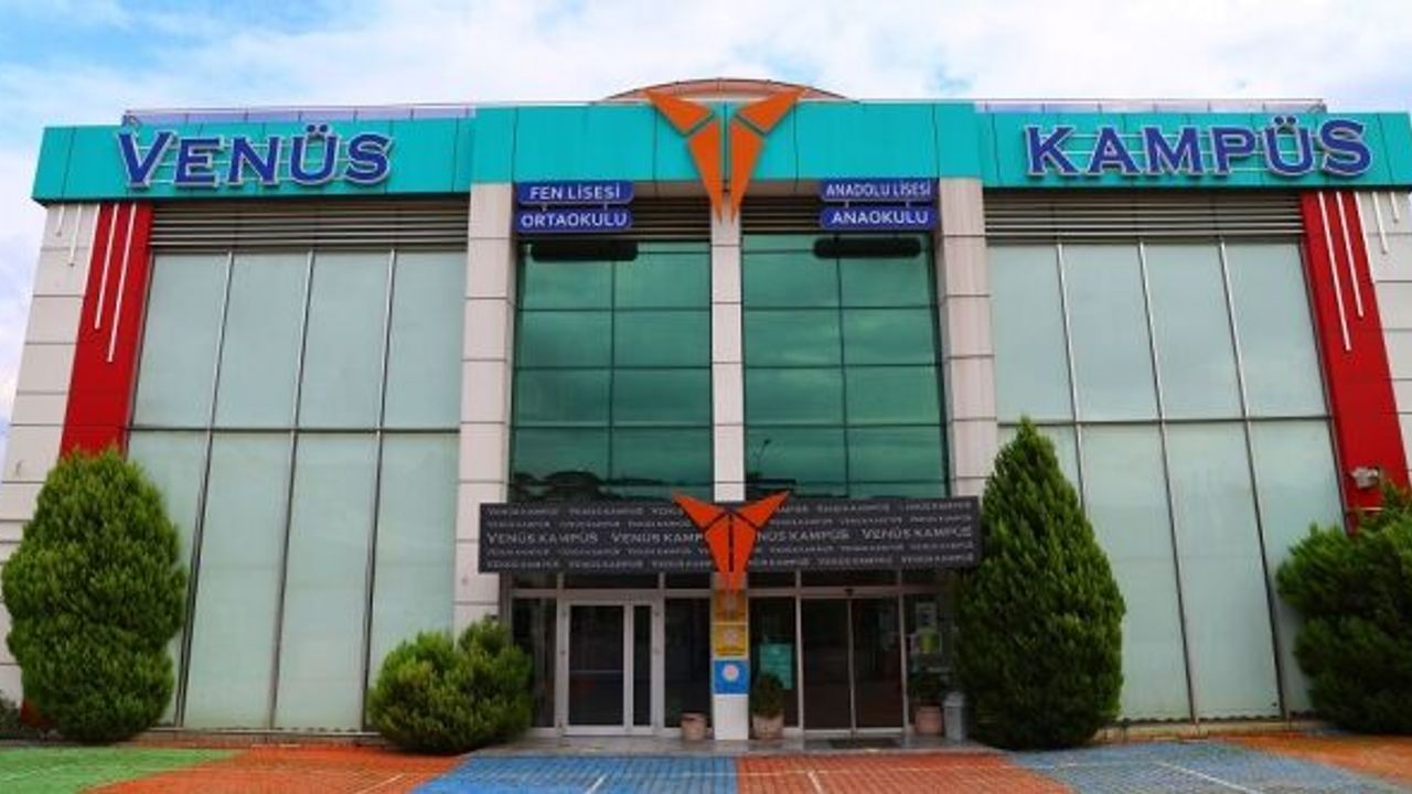 VENÜS KAMPÜS BURSLULUK SINAVI TARİHLERİNİ AÇIKLADI