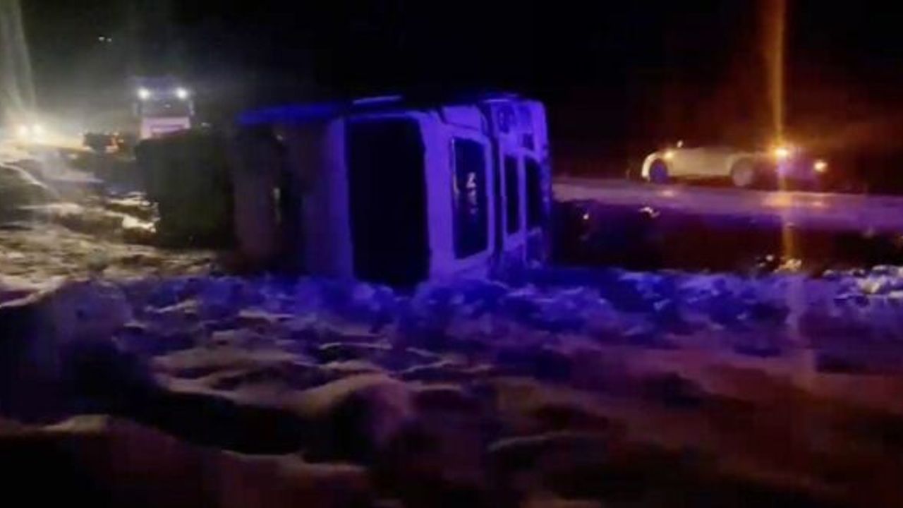 10 TON SÜT YERE DÖKÜLDÜ: Sürücü ucuz kurtuldu
