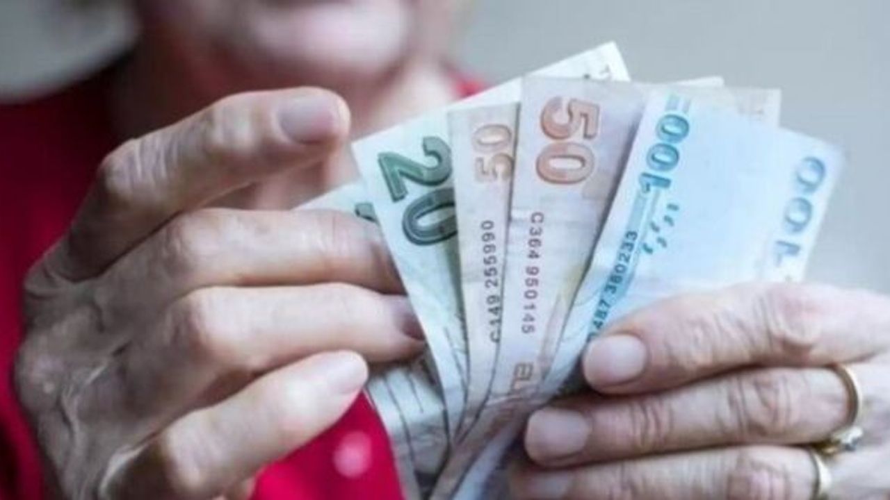 BAYRAM İKRAMİYESİ 4 BİN LİRA MI OLUYOR ?
