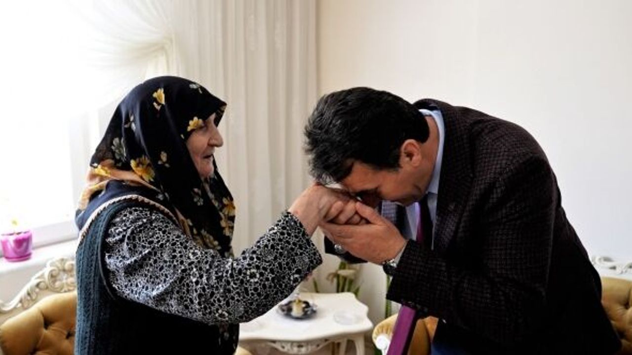 OSMANGAZİ’DE GÖNÜL VE HİZMET SEFERBERLİĞİ BÜYÜYEREK SÜRÜYOR