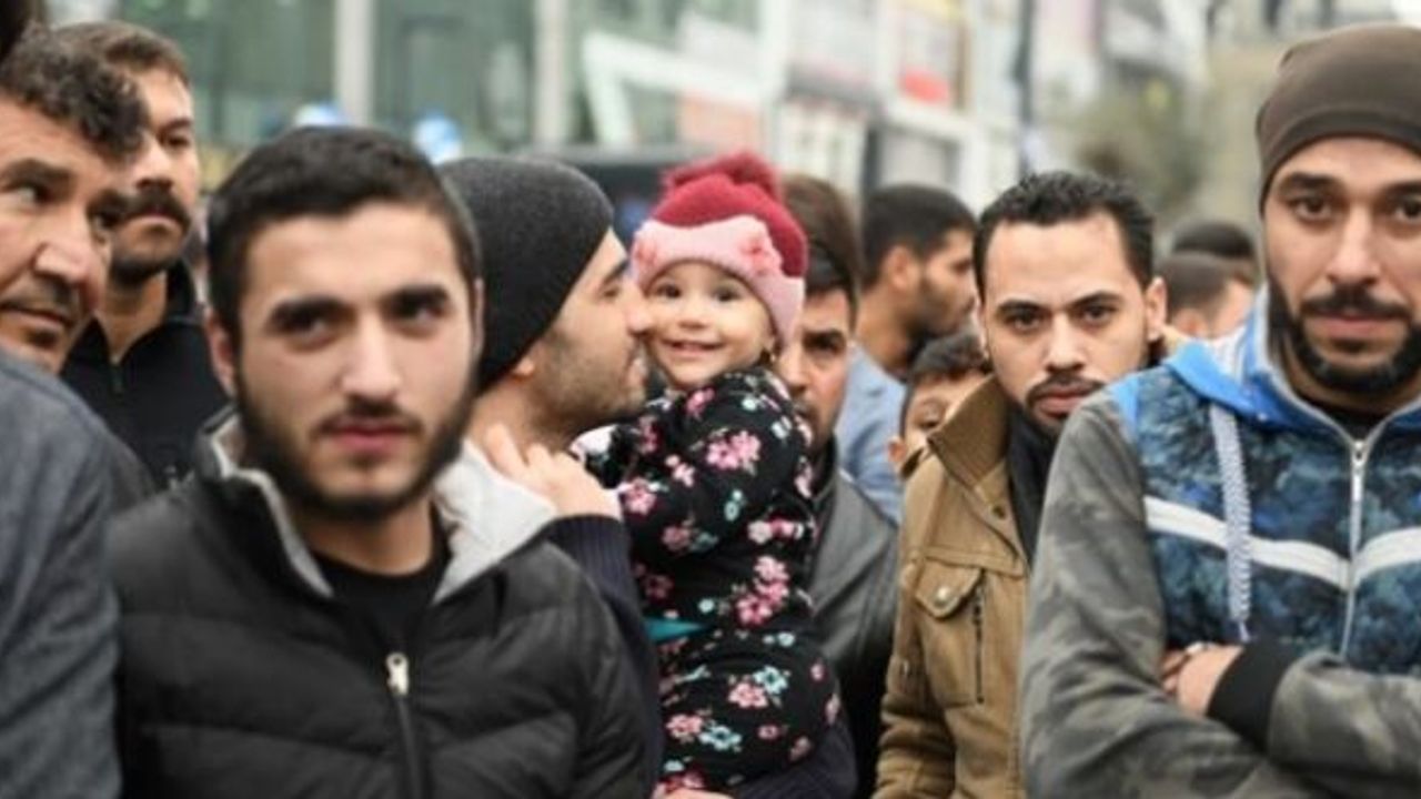 SURİYELİLERİN BURSA'YA GİRİŞİ YASAKLANDI: Flaş karar