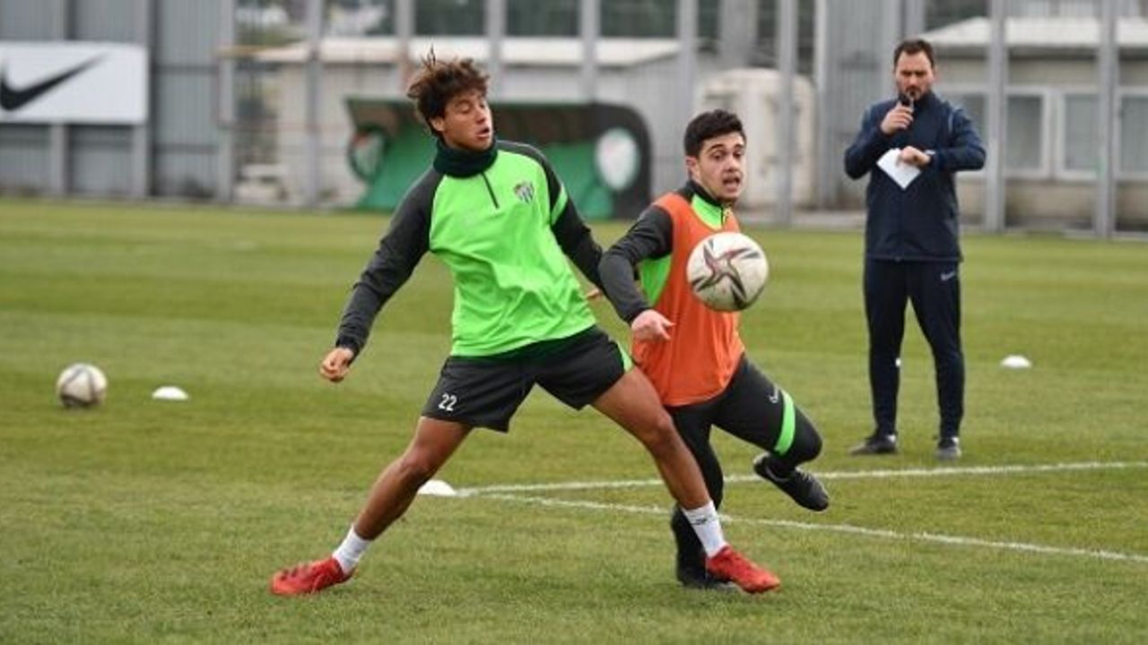 TİMSAH 2 EKSİKLE SAMSUNSPOR HAZIRLIKLARINA BAŞLADI 