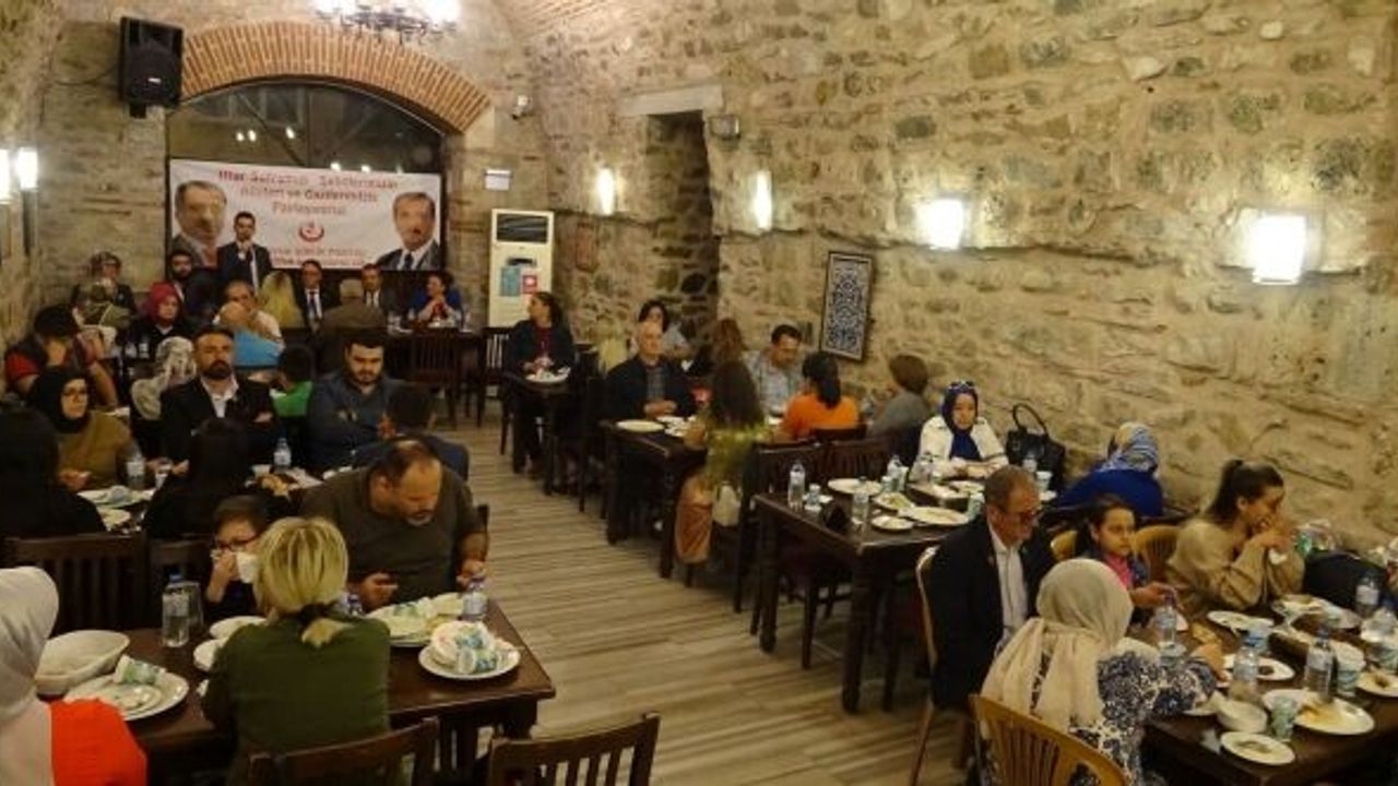 BBP VE  ALPERENLER ŞEHİT AİLELERİ VE GAZİLER iLE İFTARDA BİR ARAYA  GELDİ
