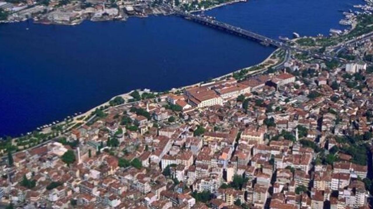 İSTANBUL'DA 7.5 ŞİDDETİNDE DEPREM OLURSA 13 İLÇE...