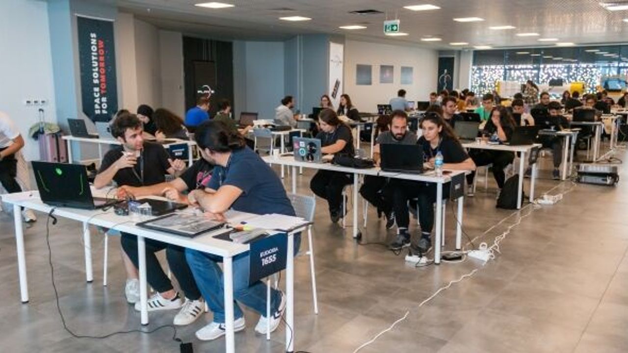 36 SAAT SÜREN SPACE HACKATHON MARATONU TAMAMLANDI