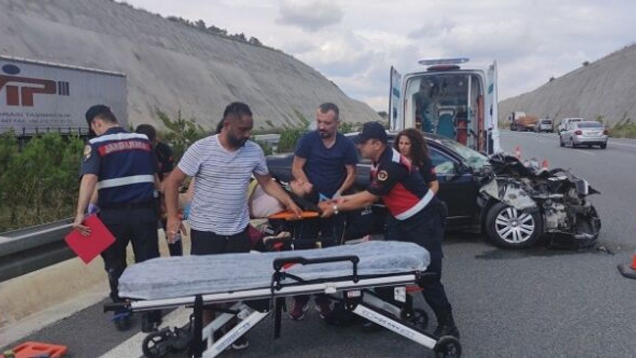 ALKOLLÜ SÜRÜCÜ KAMYONA ARKADAN ÇARPTI: Ağır yaralılar var