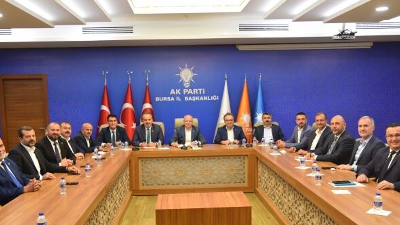 BURSA'DA AK PARTİ'NİN 17 BELEDİYE BAŞKANINDAN ORTAK MESAJ
