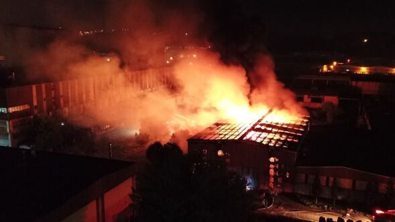 BURSA'DA DEMİR DÖKÜM FABRİKASI PATLADI