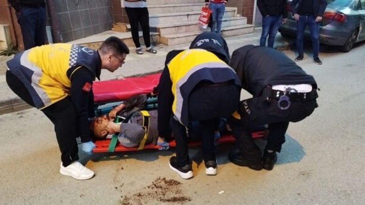 BURSA'DA YERDE KANLAR İÇİNDE YATARKEN BULUNAN ADAM HAYATINI KAYBETTİ