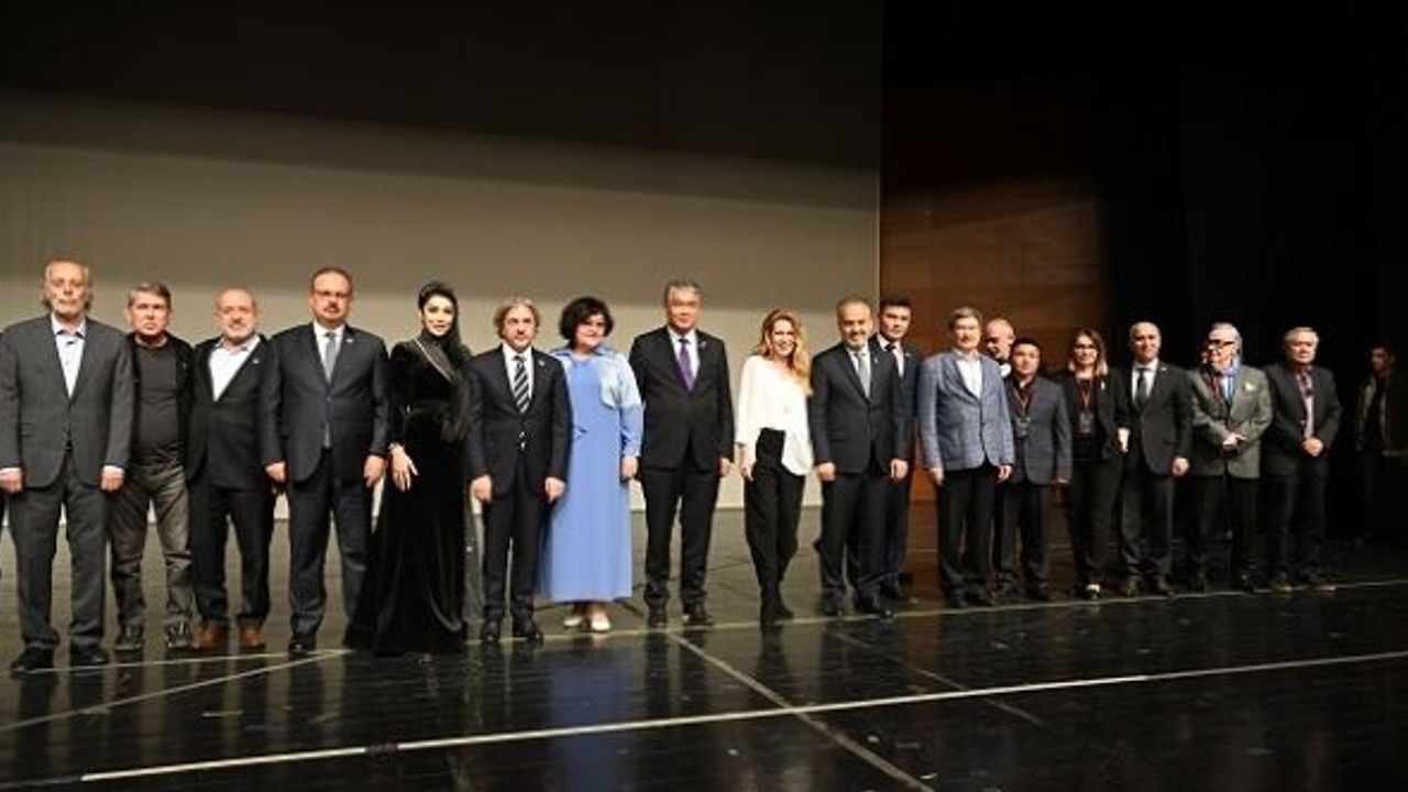 BURSA'DA FİLM FESTİVALİ BAŞLADI: 4 SALONDA 52 FİLM