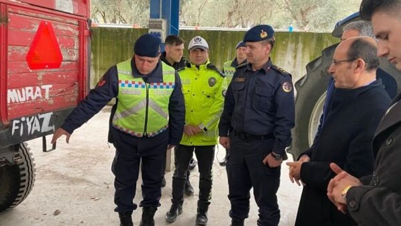ÇİFTÇİLERE "TRAFİKTE GÖRÜNÜR OL" EĞİTİMİ