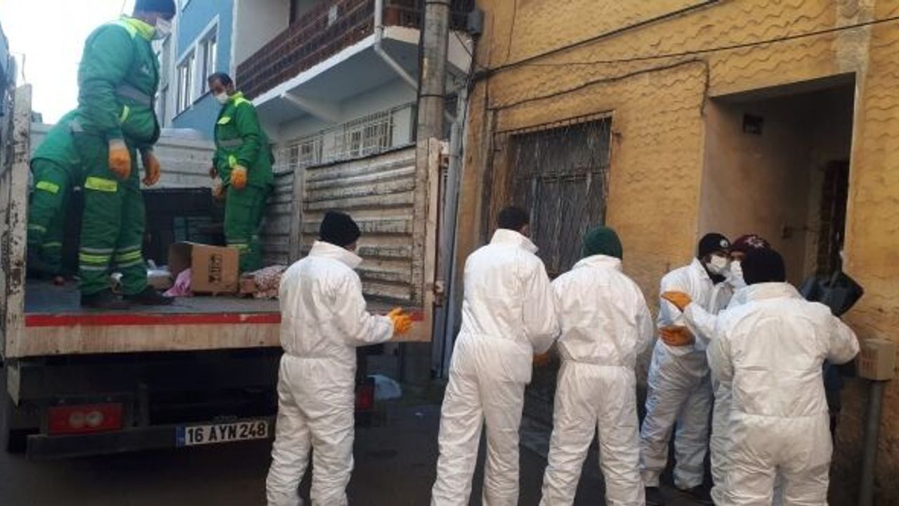 OSMANGAZİ'DE ÇOP EV TEMİZLENDİ MAHALLELİ NEFES ALDI