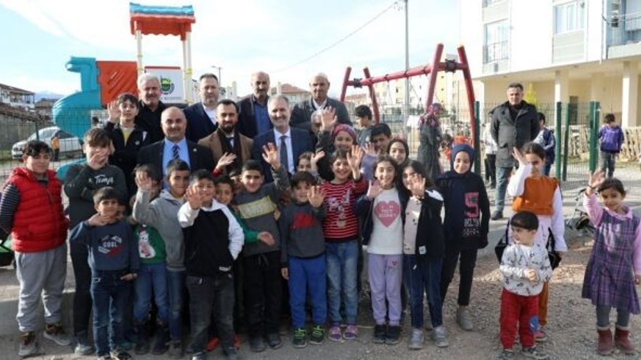 HUZUR MAHALLESİNDE 2 YENİ PARK HİZMETE AÇILDI